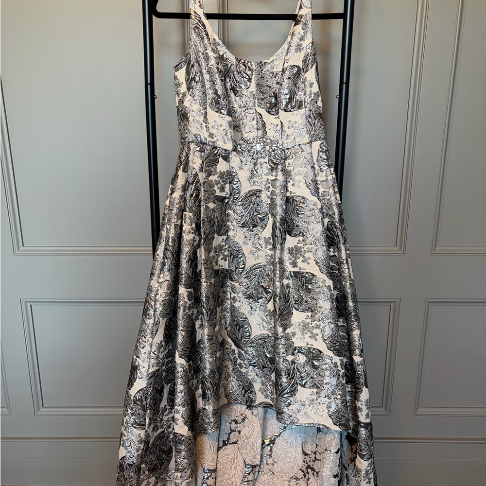 Chic Black and White High Low Dress